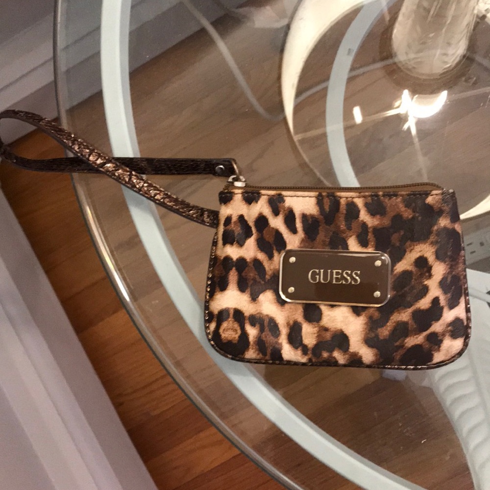 Guess Wristlet